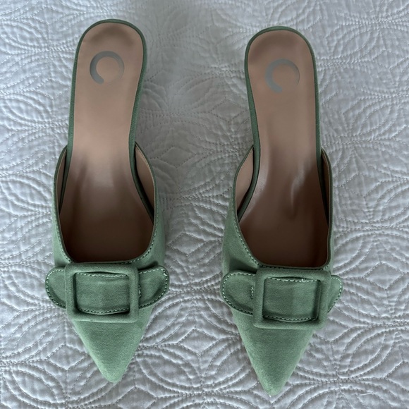 Journee Collection Vianna Kitten Mule - Picture 2 of 8